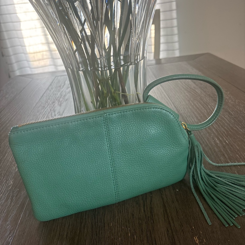 Hobo Sable wristlet - Picture 2 of 3